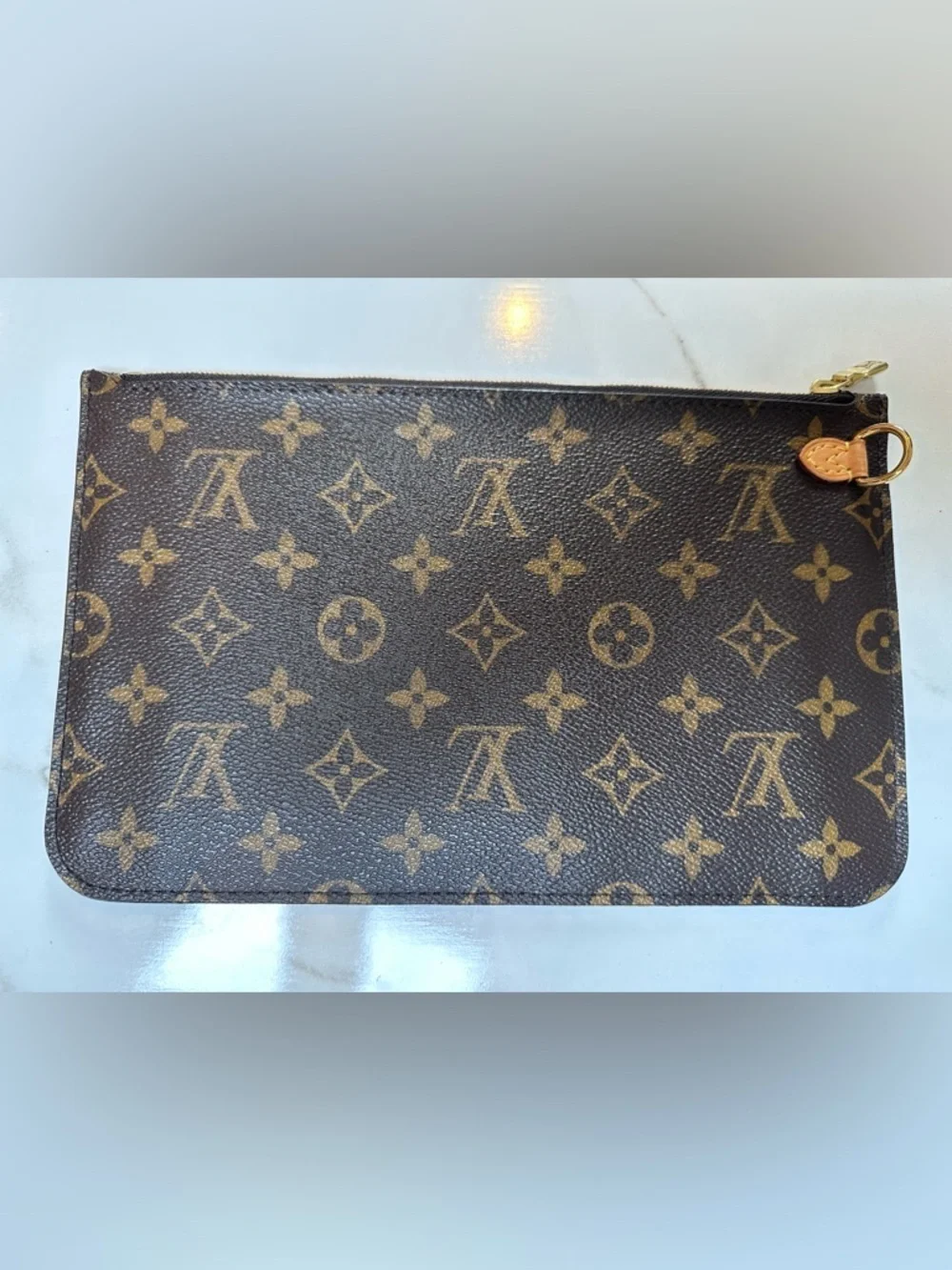 Louis Vuitton MM Neverfull Pochette